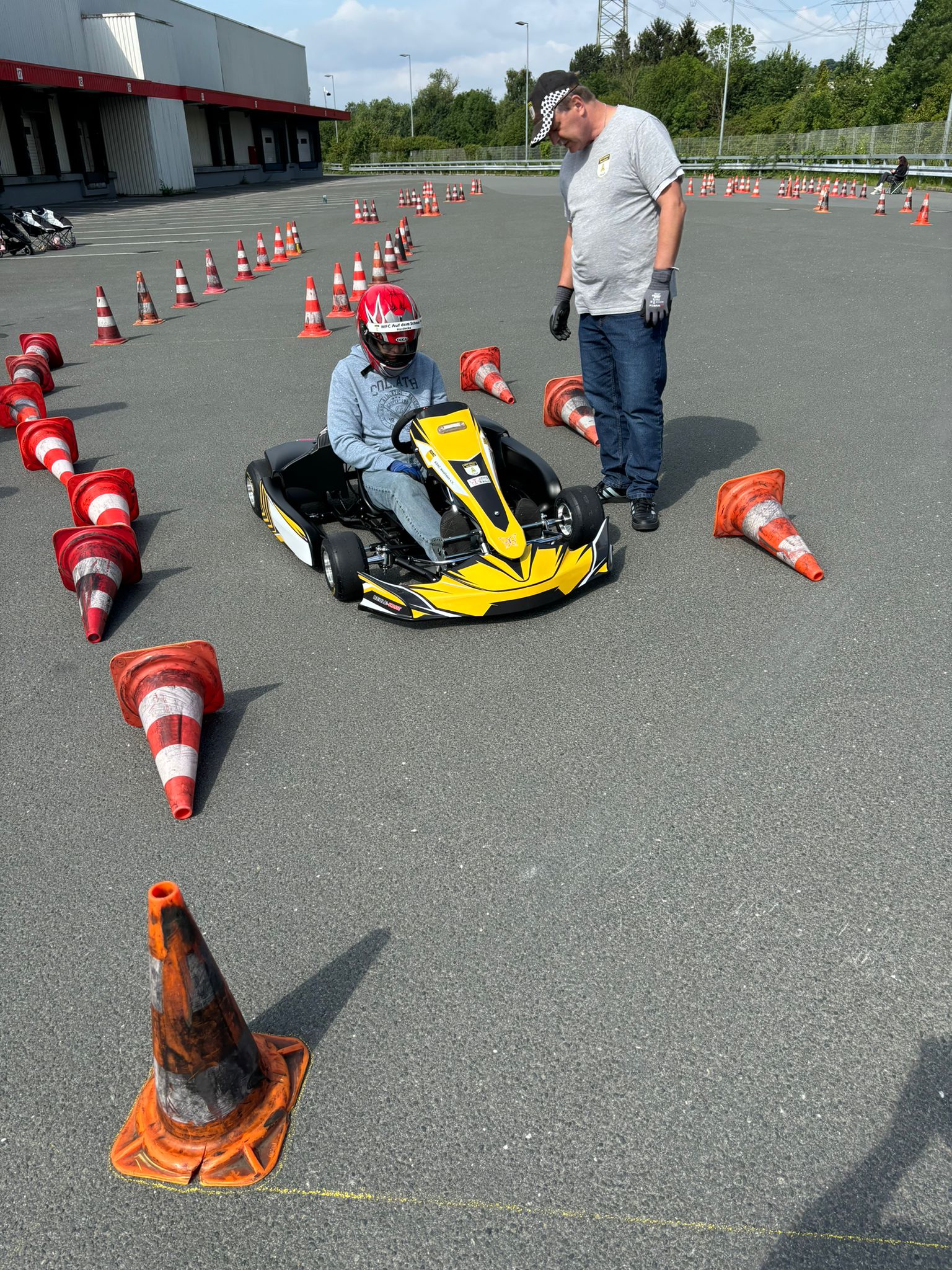 Trainingsauftakt im Kartslalom